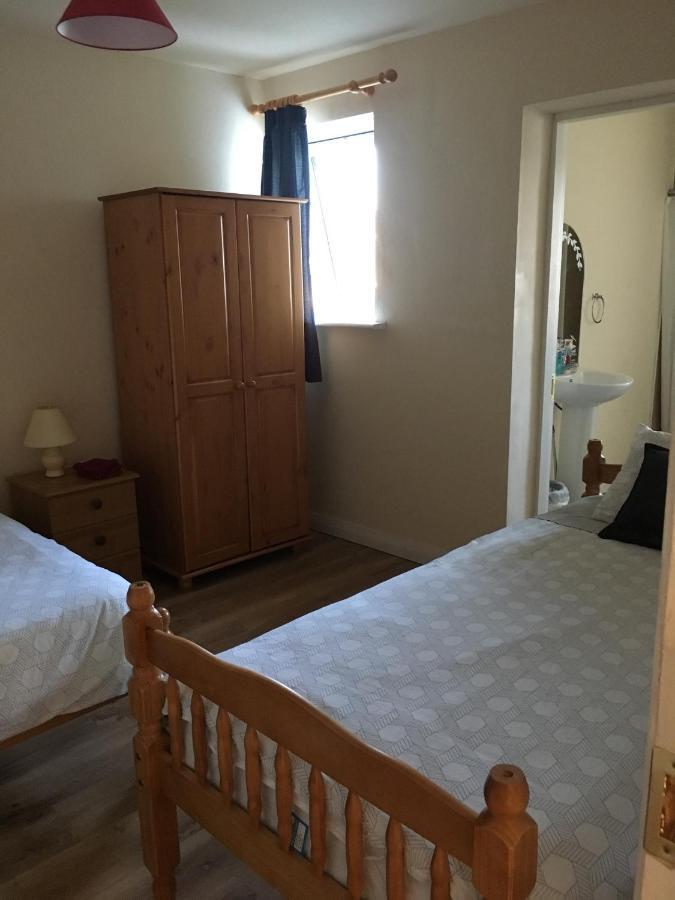 Double Rooms & Twin Rooms Rahoon Голуэй Экстерьер фото