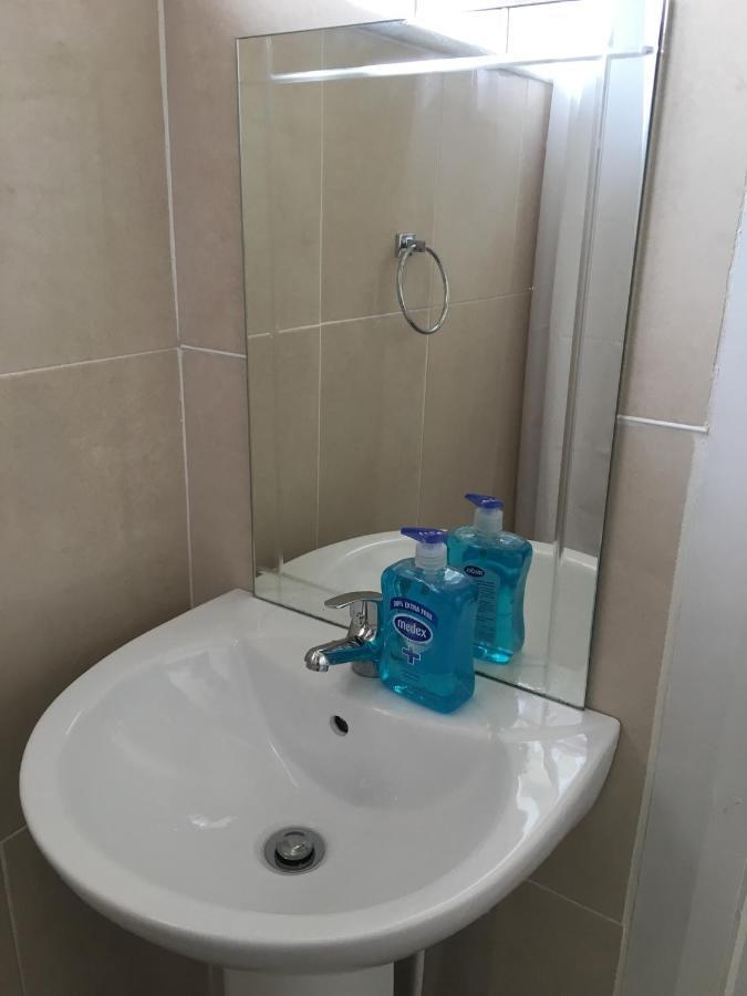 Double Rooms & Twin Rooms Rahoon Голуэй Экстерьер фото